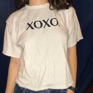 Xoxo tee shirt kardashians